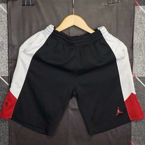 𝅺Nike Jordan Black/white/re  Athletic Boy’s Shorts, Youth Medium 10-12,
